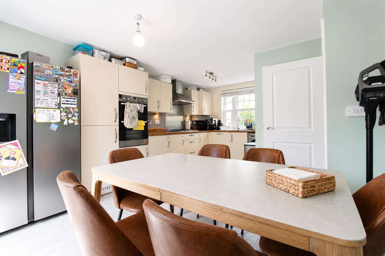 Greenkeepers Road, Great Denham, Bedford